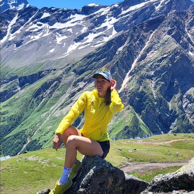 81311_veronikatrainer_1741436830418.jpg